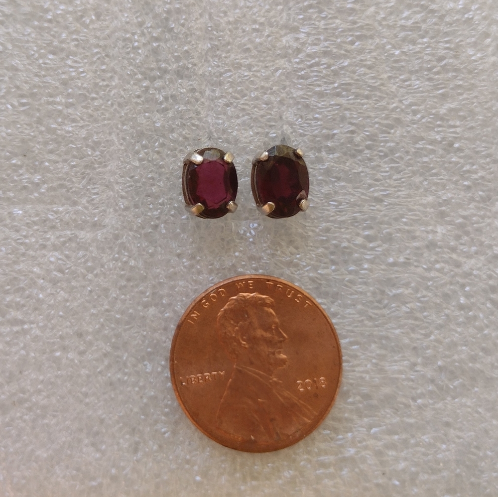 Genuine Garnet set in Sterling Silver post